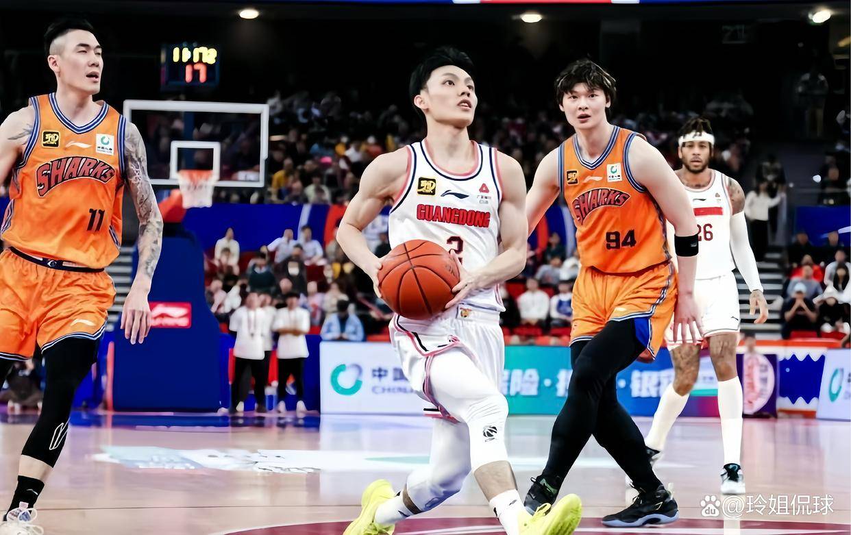 广东男篮再胜对手,继续领跑联赛的简单介绍 广东男篮再胜对手,继续领跑联赛的简单介绍