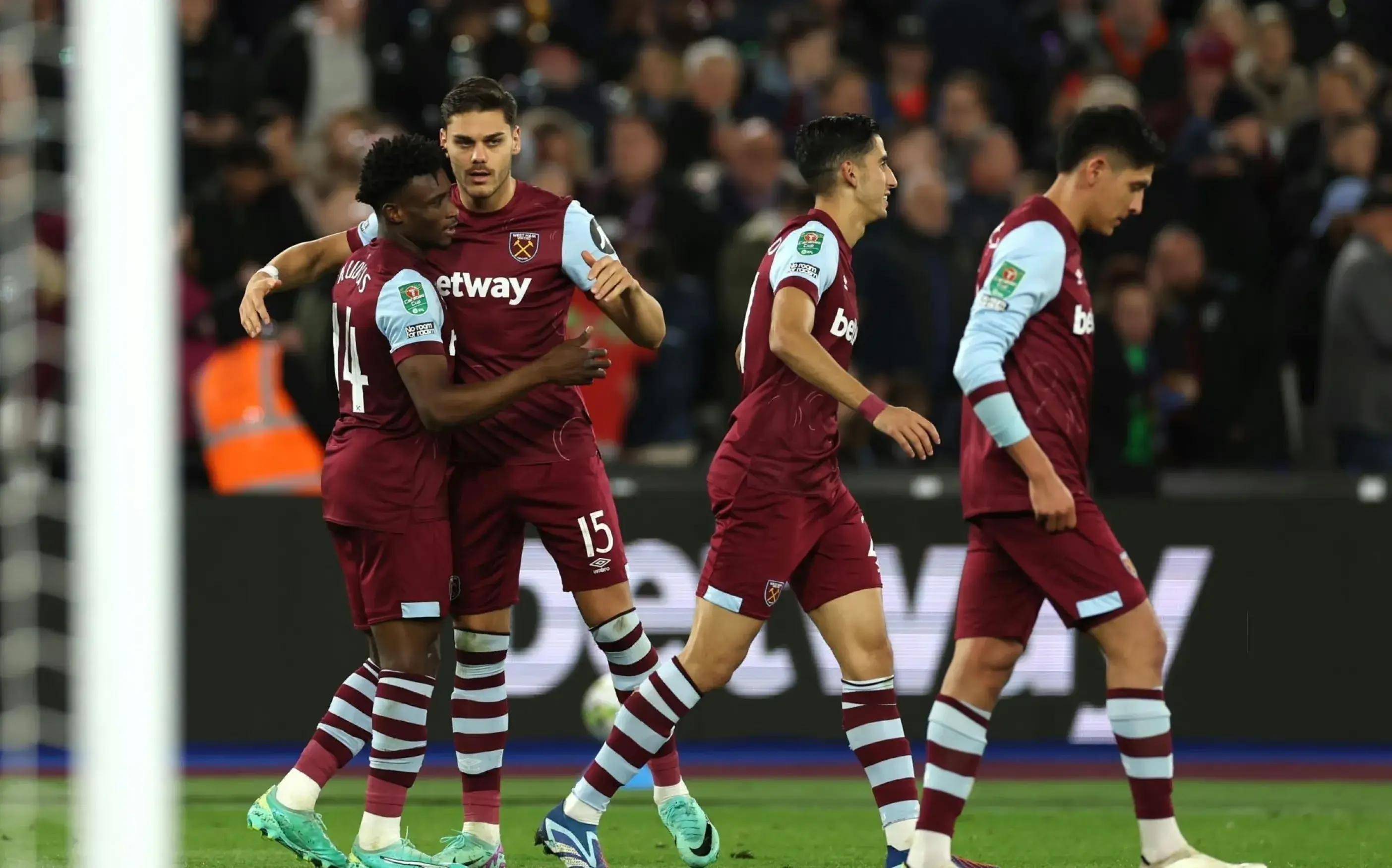 球队实力悬殊,弱队有望实现逆袭 球队实力悬殊,弱队有望实现逆袭