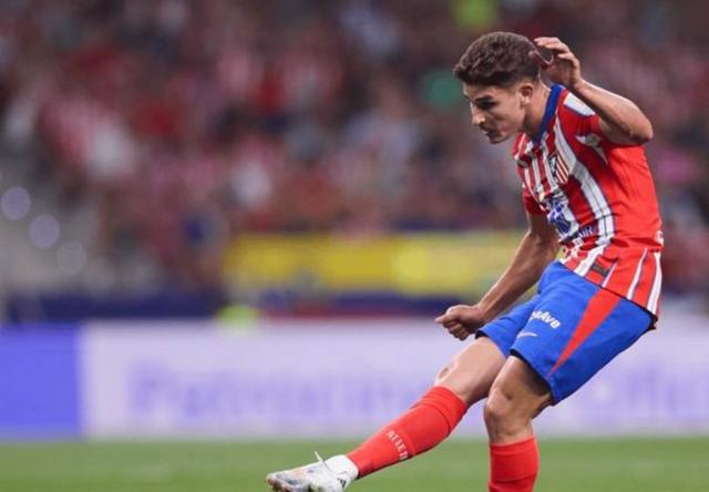 包含皇马后防出现漏洞,被对手利用得手的词条 包含皇马后防出现漏洞,被对手利用得手的词条